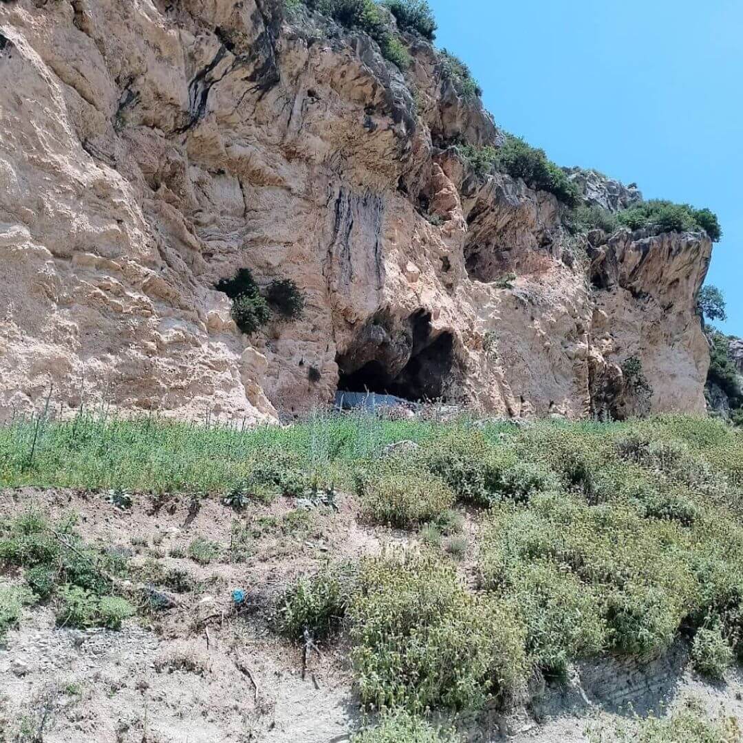 Shpellat e Velçes